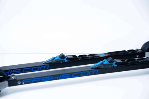 FF-360-Flow-Classic-Sleek-Design FF 360 Flow Classic roller ski showcasing sleek design and performance-driven technology.