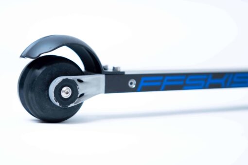 FF 360 Flow Classic Roller Ski Frame and Wheel Details Close-up of FF 360 Flow Classic roller ski's innovative frame and durable wheel system.